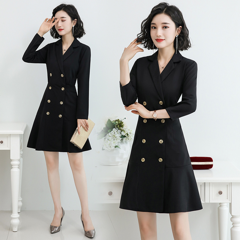 女人40岁忌讳三种颜色,最有韵味的女人裙子