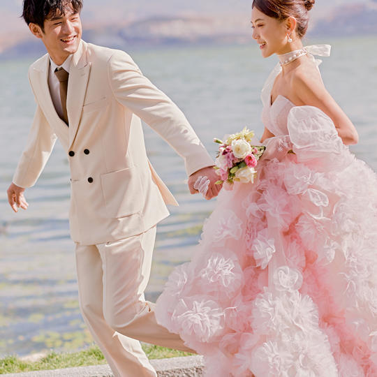 为什么头婚不能穿粉色婚纱，头婚不能穿粉色是哪里的习俗