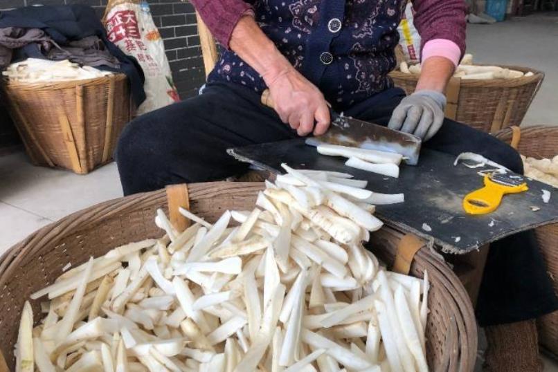 晒萝卜干最简单的方法,萝卜干怎么晒才好吃