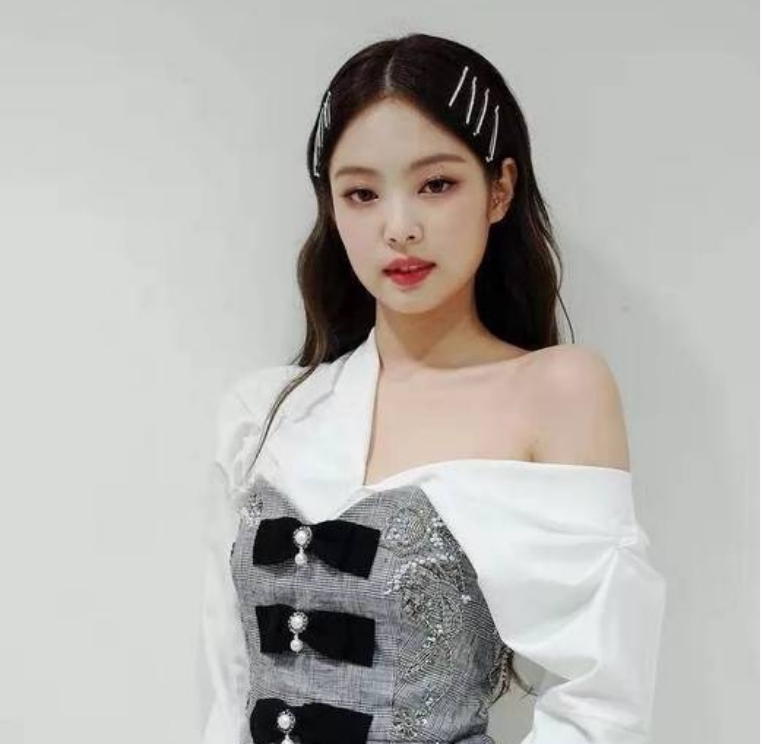 直角宽肩适合什么衣服,适合宽直角肩的衣服