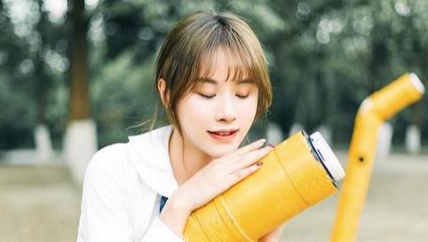 层次越低的女人越喜欢炫耀5点,攀比心强的女人的表现