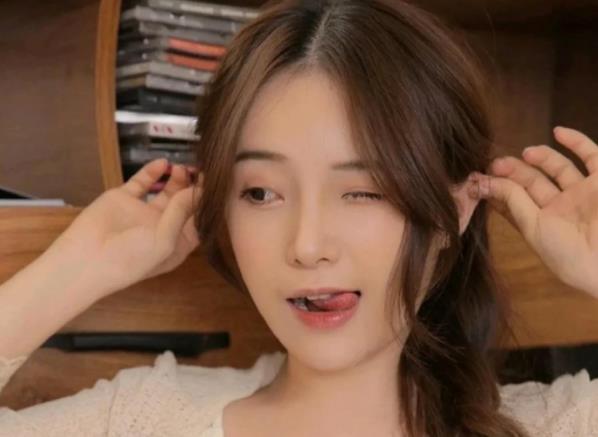 女人认怂是什么表现,女人在你面前很怂是什么心理