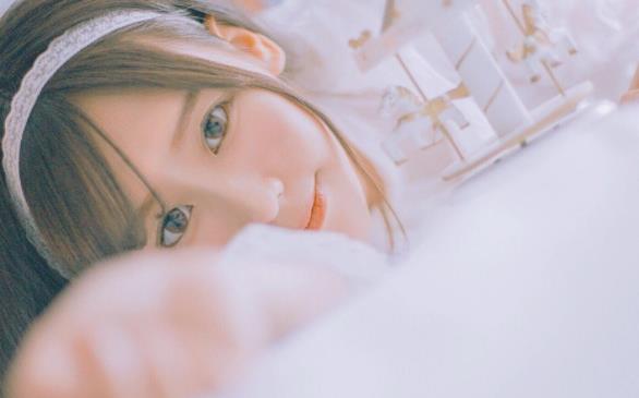 约会中如何迅速升温,和女生约会牵手技巧