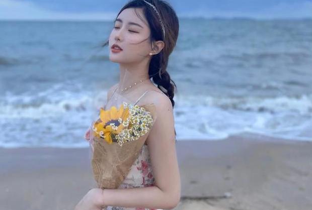 气质从哪里看出来,女人的气质是怎么培养出来的