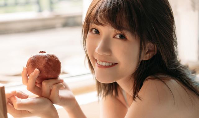 为什么年纪轻轻就淡定从容的女人,年纪轻轻却活得很通透的女孩子