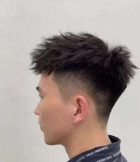 两侧短适合烫什么发型，什么人适合鱼尾烫