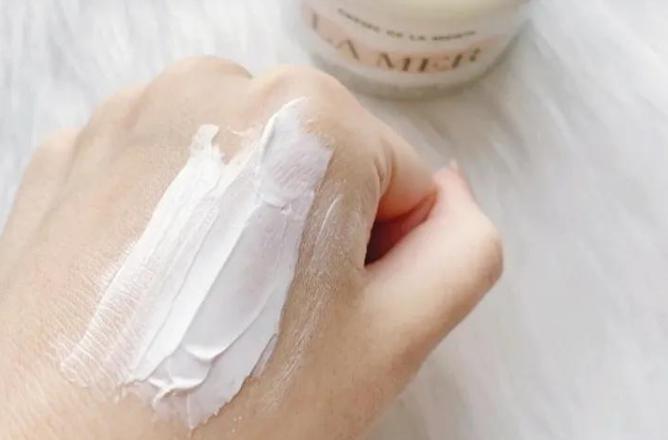 海蓝之谜面霜怎么乳化,海蓝之谜鎏金水的正确使用方法