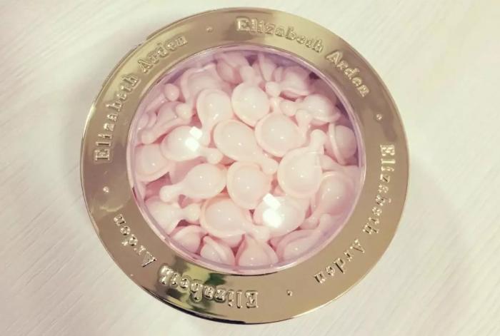 雅顿粉胶白天可以用吗,雅顿粉胶白天用还是晚上用好