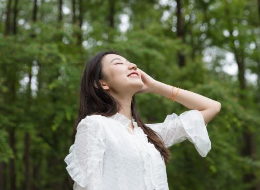 什么叫气质好的女人，气质好的女人给人什么感觉