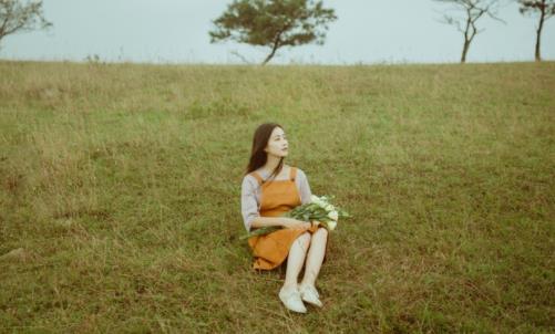 谈恋爱刚开始是不是不适合太粘人,为什么谈恋爱建议不要太粘人