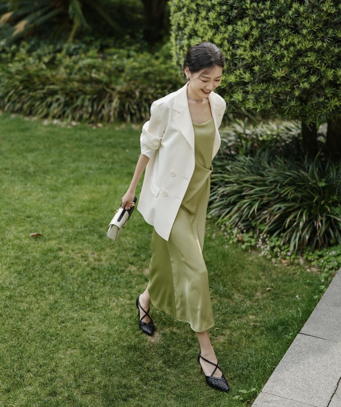 出去踏青怎么穿衣服,女生五一出游穿搭技巧