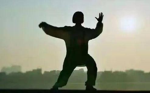 健身怎么控制不伤膝盖，哪些健身动作不伤膝盖