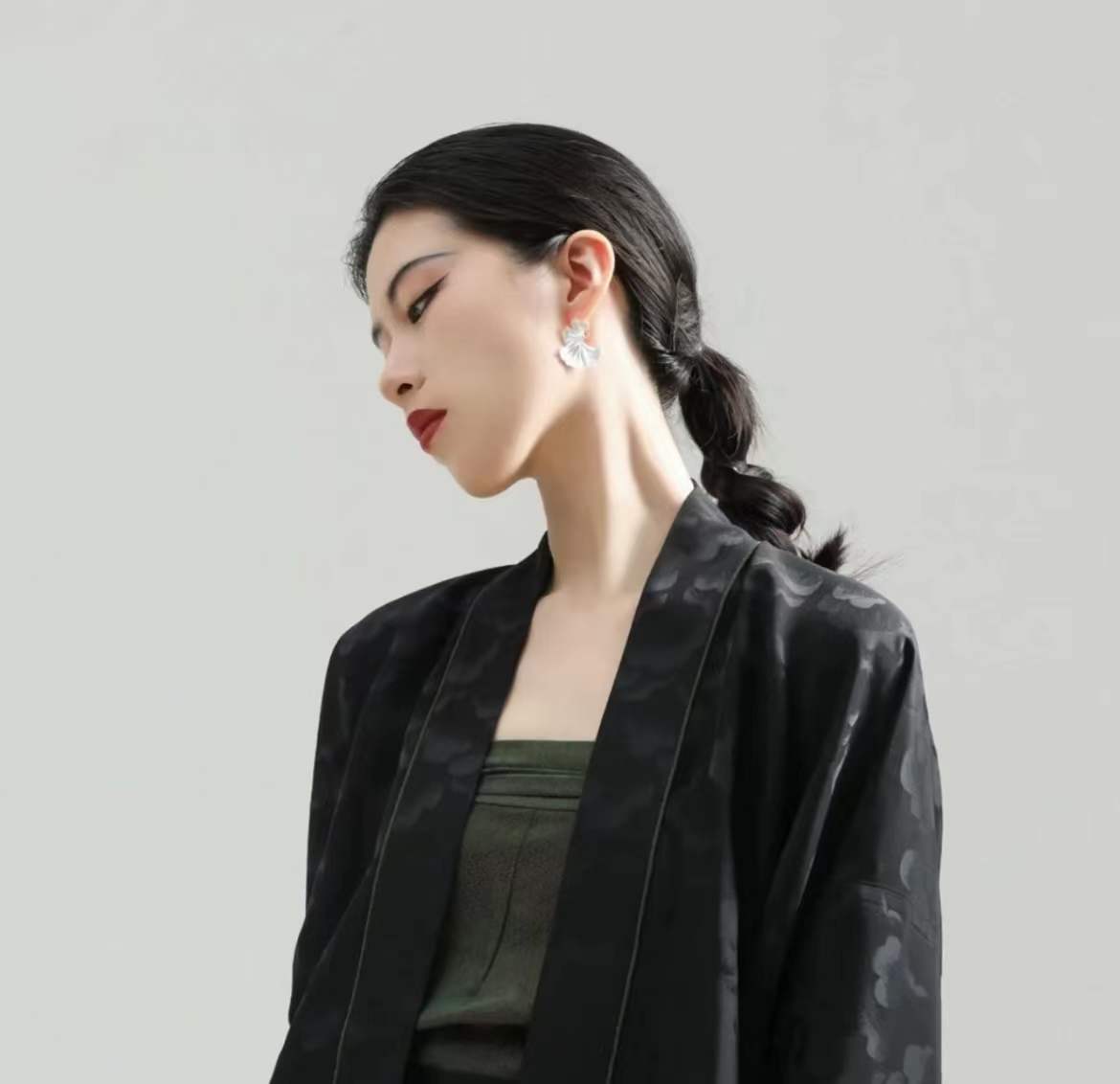 又霸气又高冷的图片00