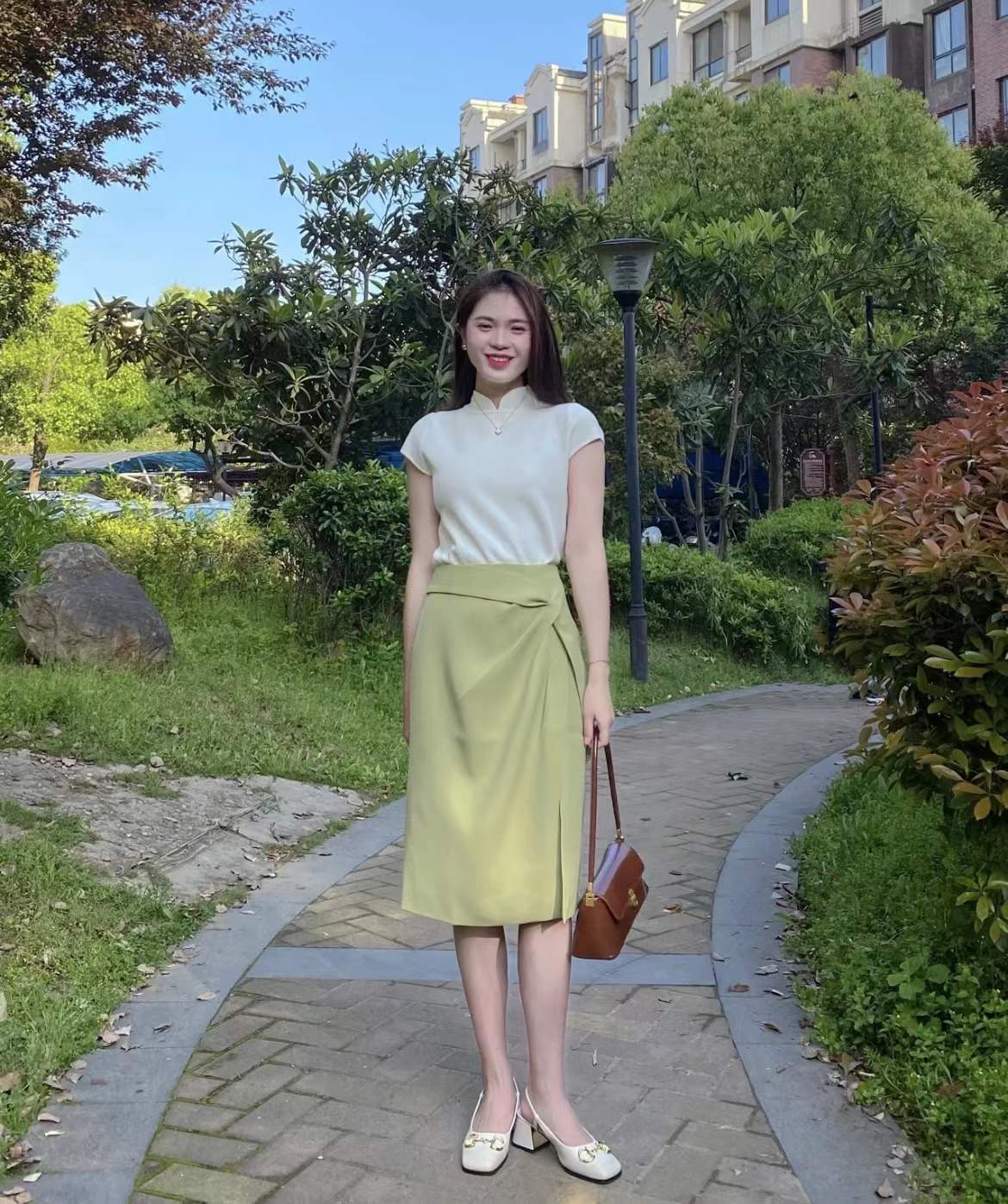 清新淡雅穿衣搭配图片,怎样穿衣才自然随意清新淡雅脱俗