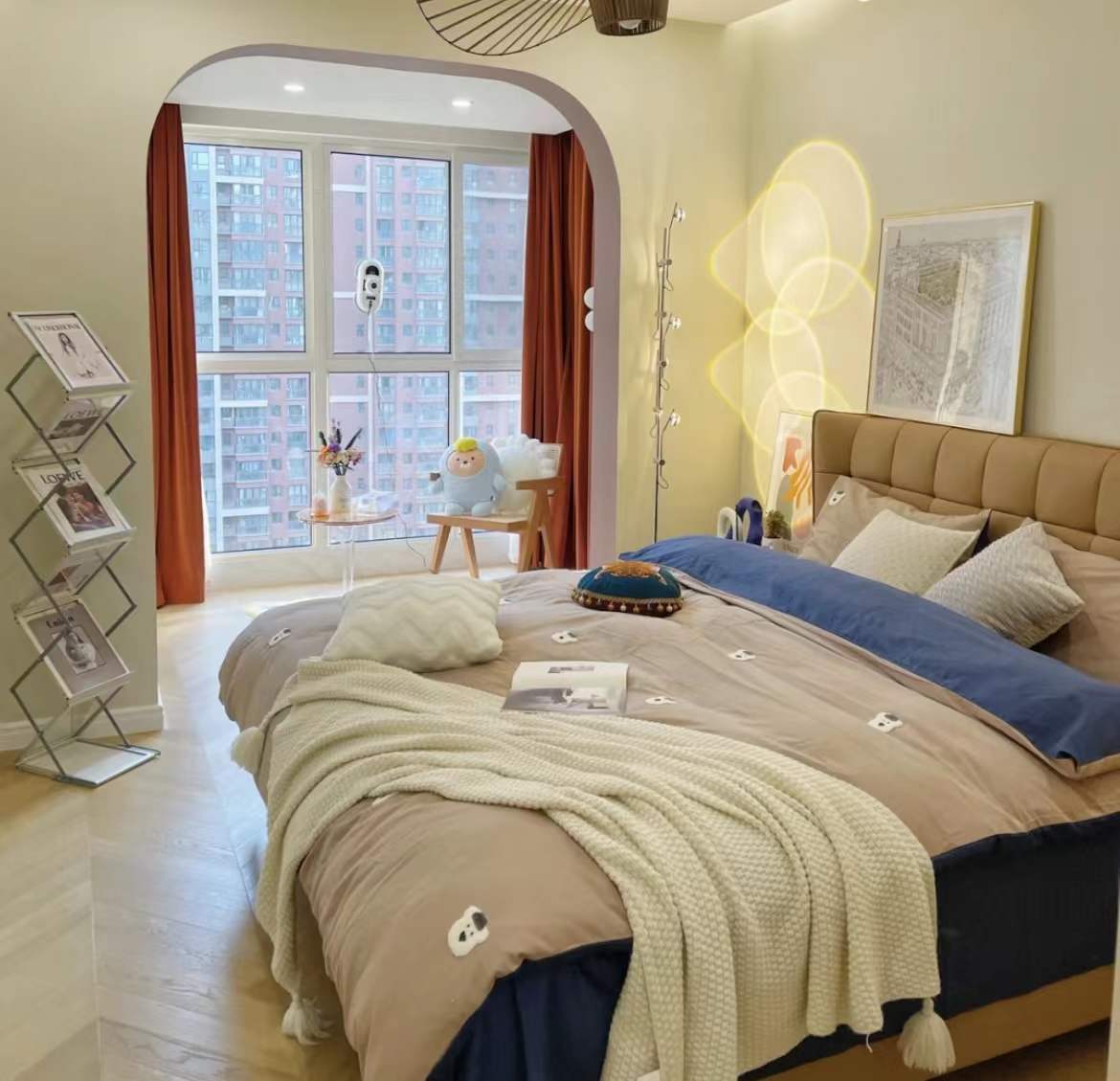 卧室带阳台装修户型图