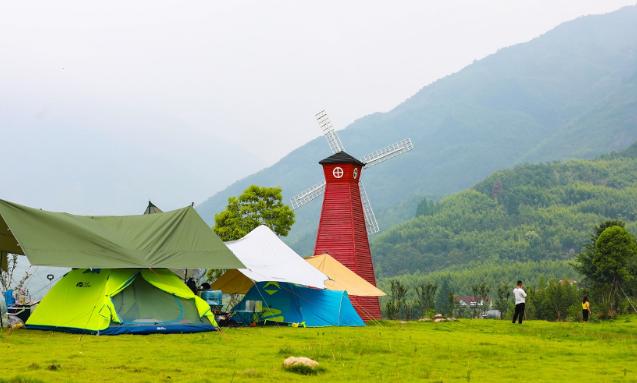 爱露营的人都是什么人,为什么现在年轻人喜欢露营