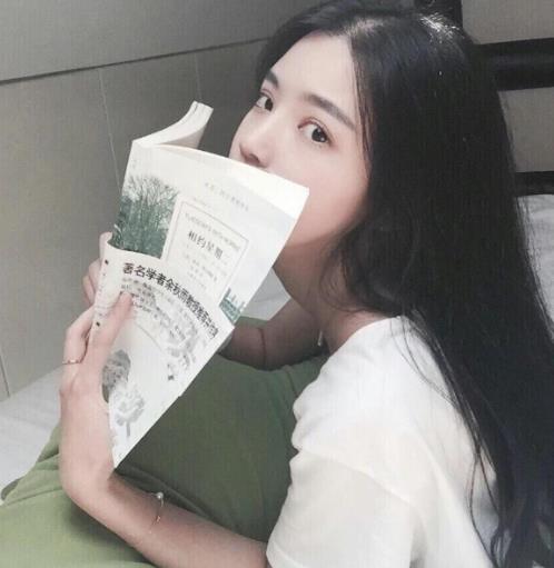 女人会轻易夸奖男人吗,为什么女人都喜欢男人夸赞自己