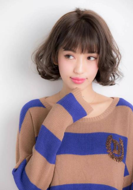 脸大脖子短女发型图,脸大脖子短适合的发型图片女