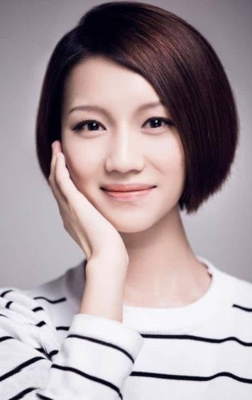 偏分波波头发型图片