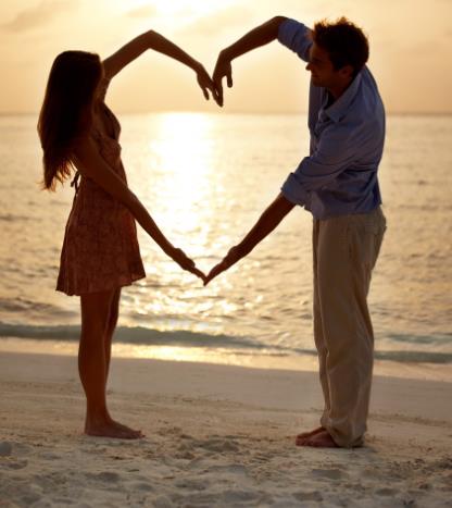 和谐温馨的夫妻图片