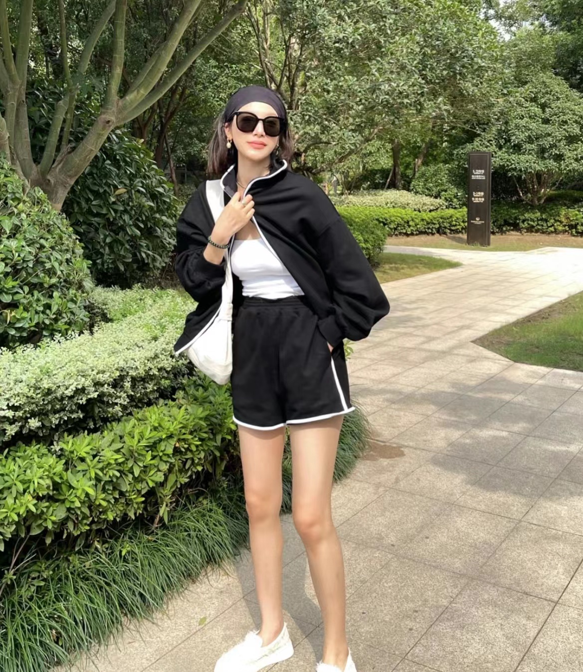 运动装怎么穿出时髦感,休闲运动装搭配技巧-528时尚网