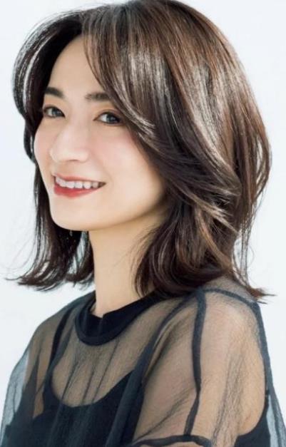 中年妇女短发发型图