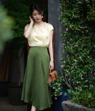 成熟的女性该怎么打扮才显得年轻