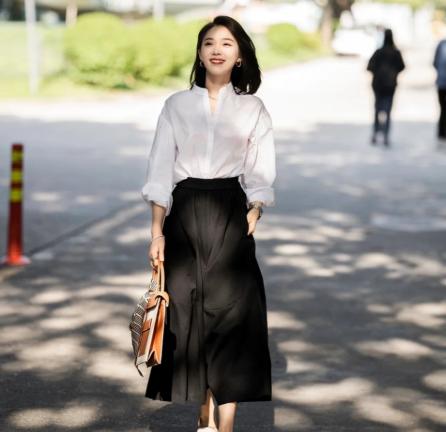 成熟的女性该怎么打扮才显得年轻