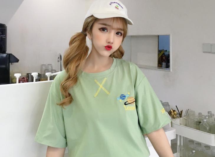 女人穿绿色象征着什么,女孩穿绿色代表什么寓意