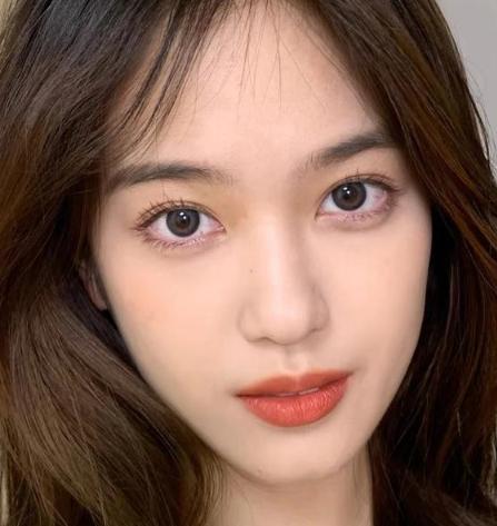 中年女士怎么化妆好看,中年女化妆怎么才自然