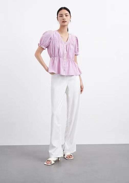 扁平身材女生如何穿搭,扁身子的女人怎样穿衣服好看