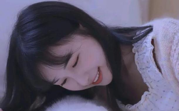 如何夸四十左右的女人，四十左右女人好追吗