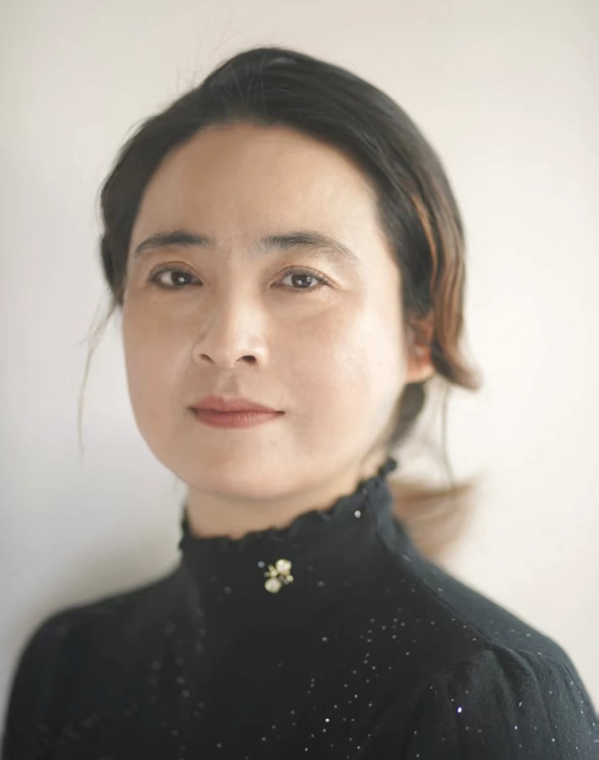 中老年人最简单化妆,怎样化淡妆中年女性