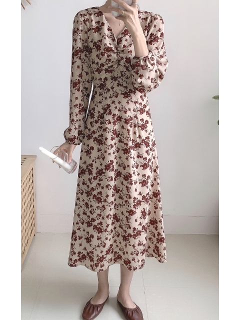 40岁以上女人适合衣服,四十岁以上的女人适合穿的衣服