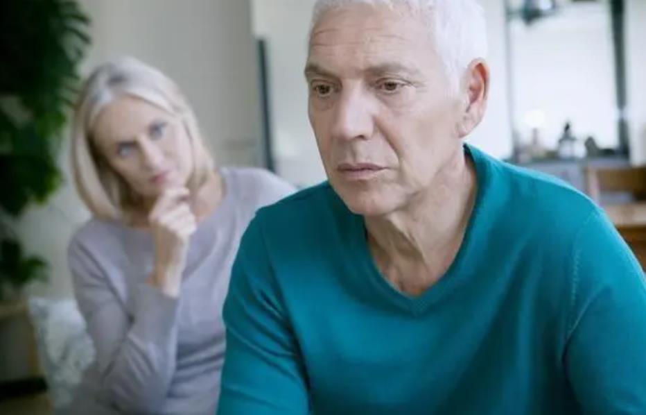 老年夫妻不能做的三件事,老年夫妻最忌讳的三件事