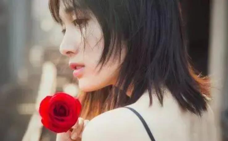 把感情看得太重的人怎么走出来，怎么忘记深爱过的人