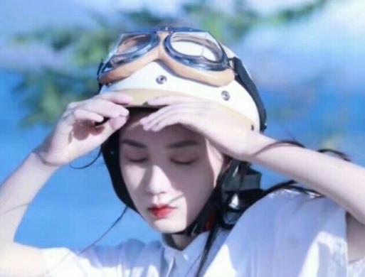 女生让你摸脸说明什么,女生让摸手什么心理