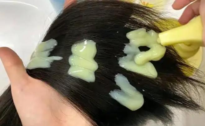 护发精油的正确用法,护发精油的功效与作用