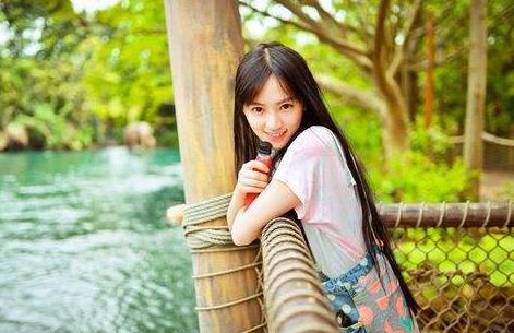 一个人这样暗示你是喜欢你，喜欢一个人怎么去暗示他