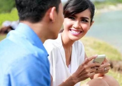 男人动心的眼神特征,男人眼神发亮说明什么