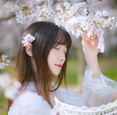 女人喜欢主动还是被动,女人的喜欢是慢慢来的吗