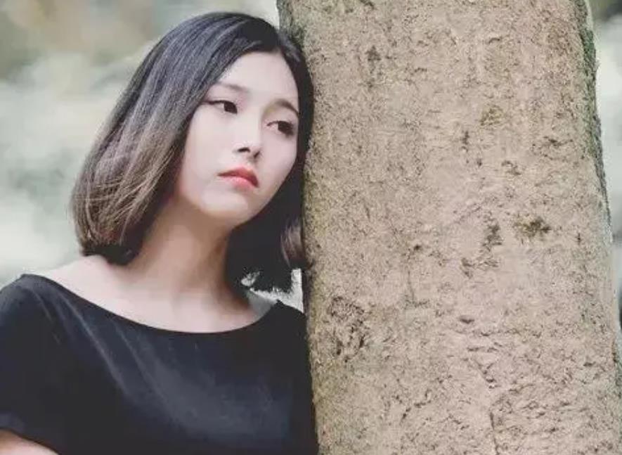 什么样的女人命苦,命苦的女人身上有哪些习惯