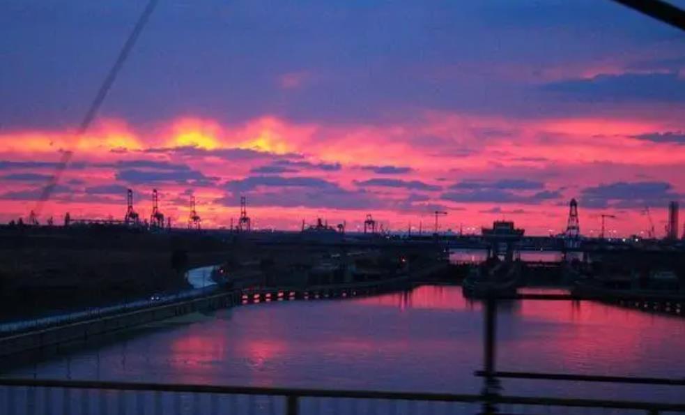 怎样对待为老不尊的人,为老不尊的公公该如何对待