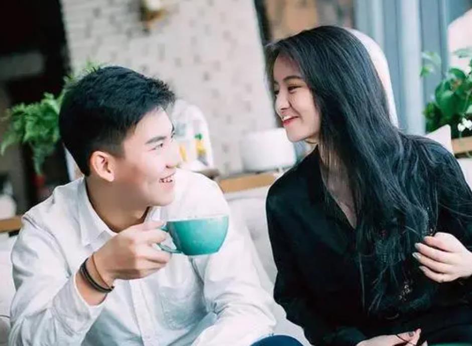 如何高情商回复男人的想念,男人问你想他没怎么高情商回复