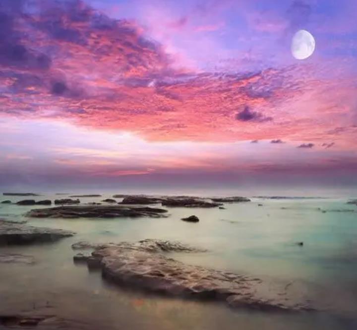 让人情不自禁喜欢你的五种行为