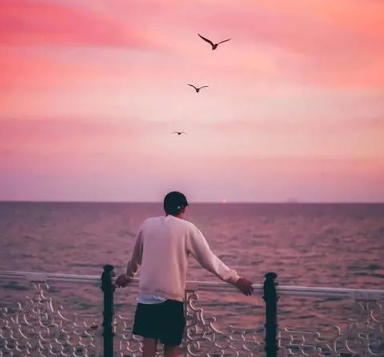 怎样刺激出轨的男人回心转意，用什么手段才能让男人回心转意