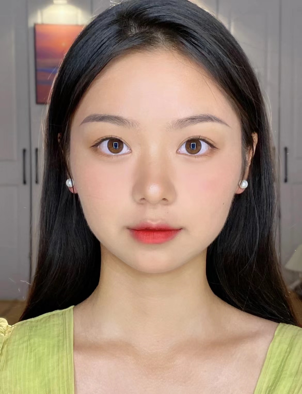 圆脸适合什么眉毛,圆脸眉形要粗一点还是细一点