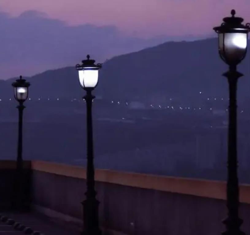 中年男人在你面前紧张代表什么,男人在你面前说话紧张怎么回事