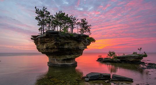 安慰异地老男人心情低落语句，异地婚姻生活安慰男人心情低落语句