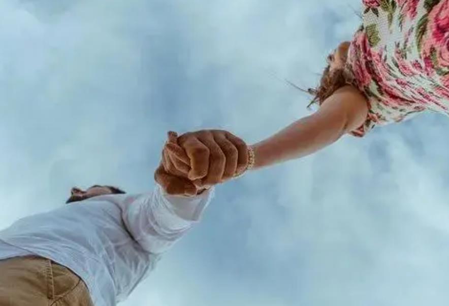 这几个细节看出你在男人心中的地位如何,如何看出你在老男人心中的地位